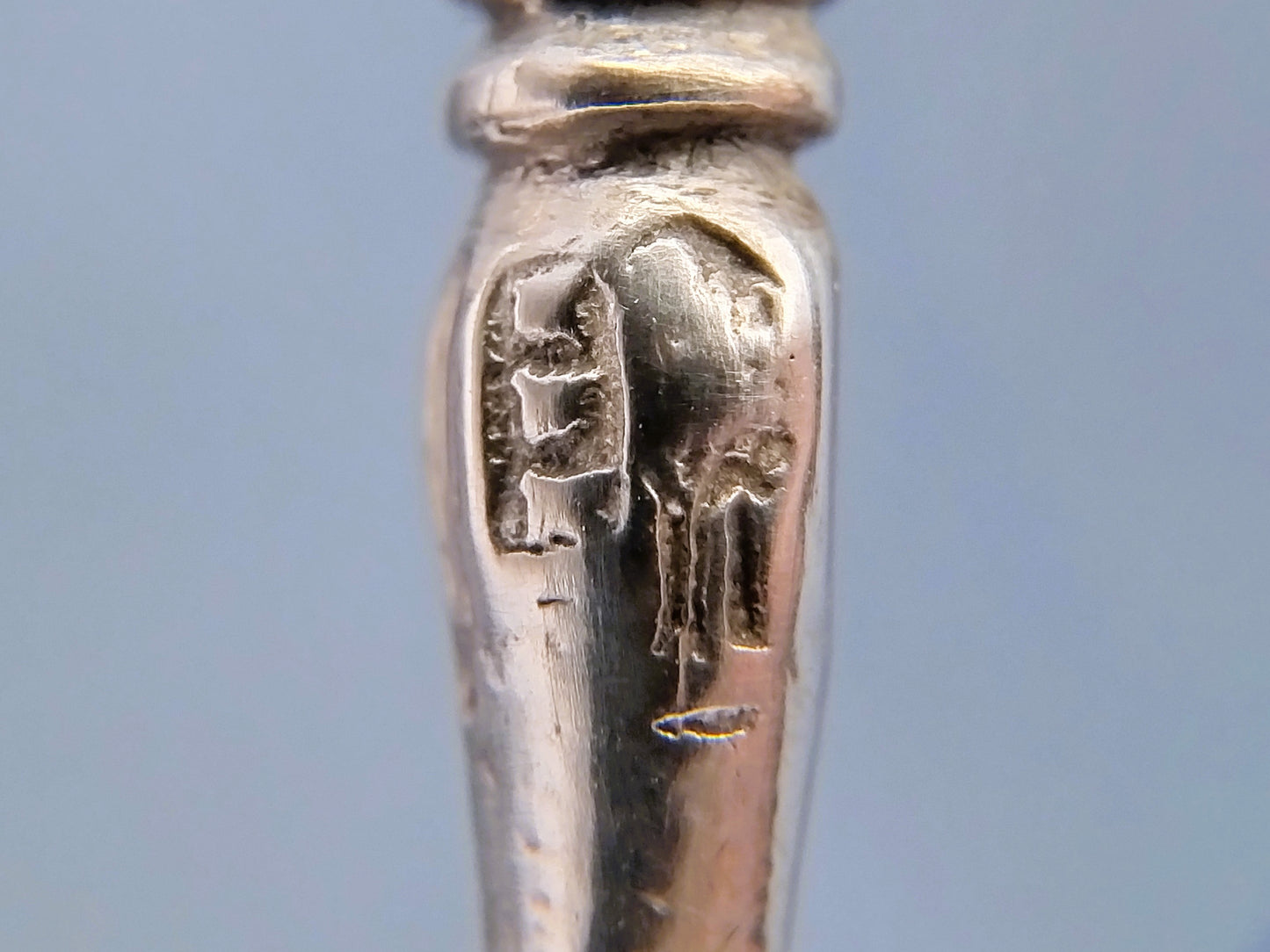 Zilveren miniatuur bezem, P. van Somerwil I, Amsterdam, ca. 1730