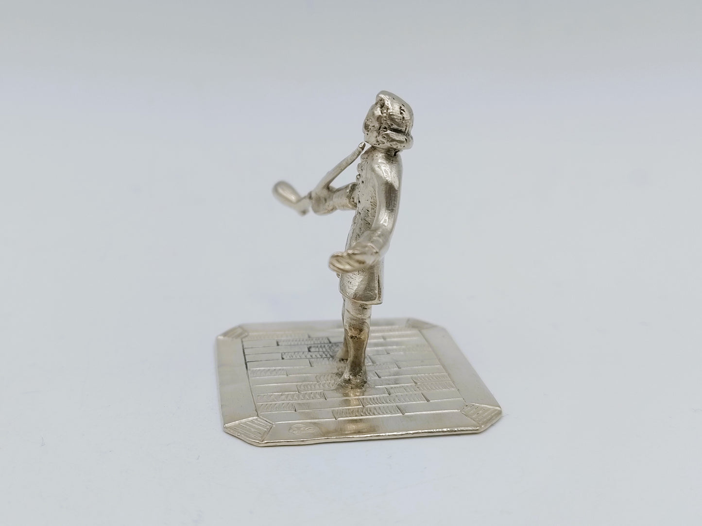 Silver miniature, man with pipe, J. Bonket, Amsterdam, 1772