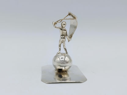 Zilveren miniatuur jongen met vlieger, A. van der Hoeff, Haarlem, ca. 1710