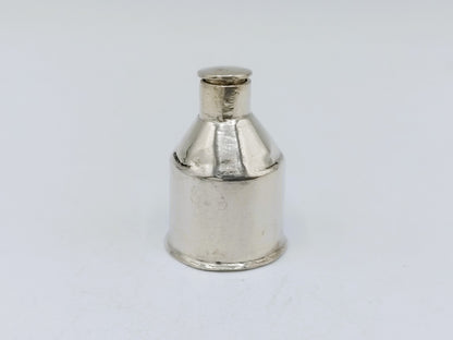 Silberner Miniatur-Milchkessel, 18. Jahrhundert
