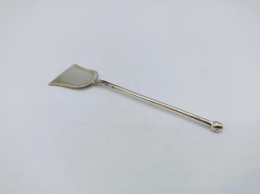 Salzlöffel aus Silber mit Pseudomarke