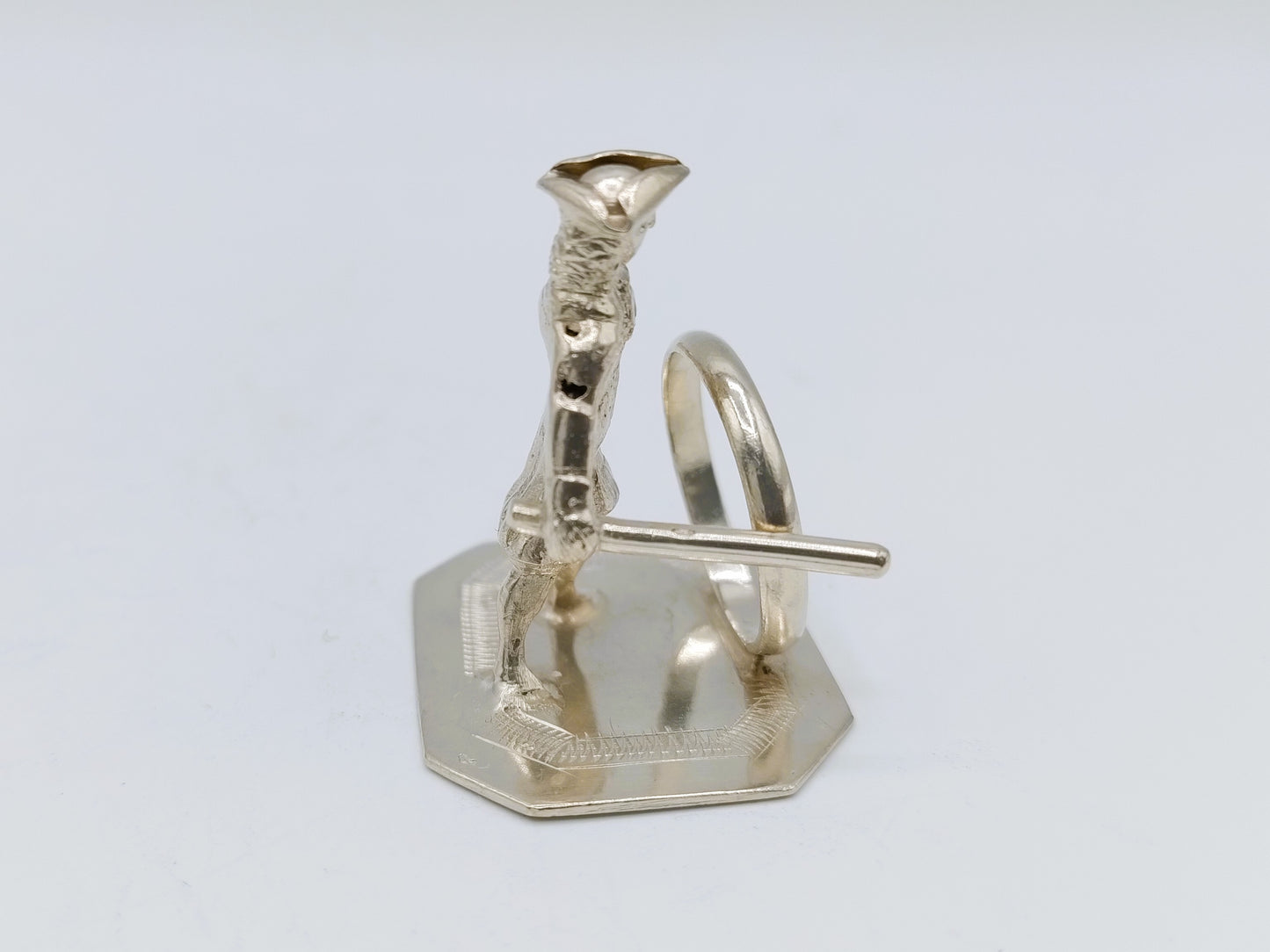 Zilveren miniatuur kind met hoepel, J. Borduur, Amsterdam, 1753