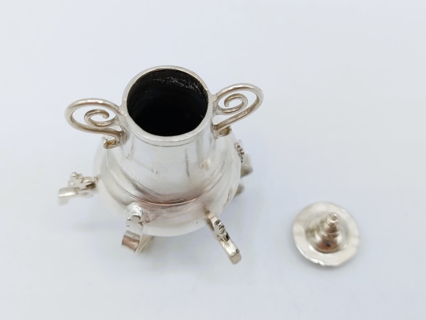 Zilveren miniatuur kraantjeskan, T. Huigen, Harlingen, ca. 1690