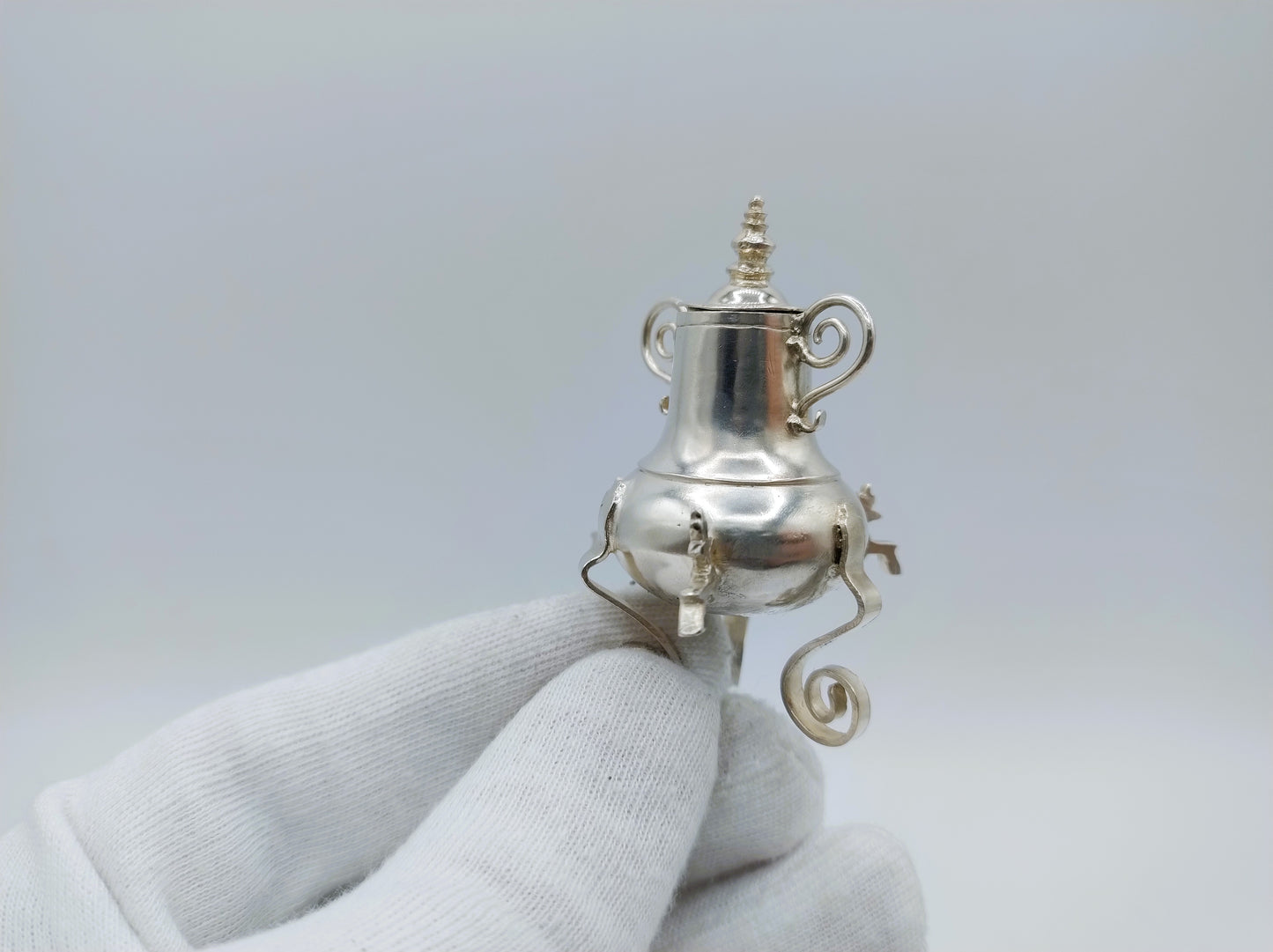 Zilveren miniatuur kraantjeskan, T. Huigen, Harlingen, ca. 1690