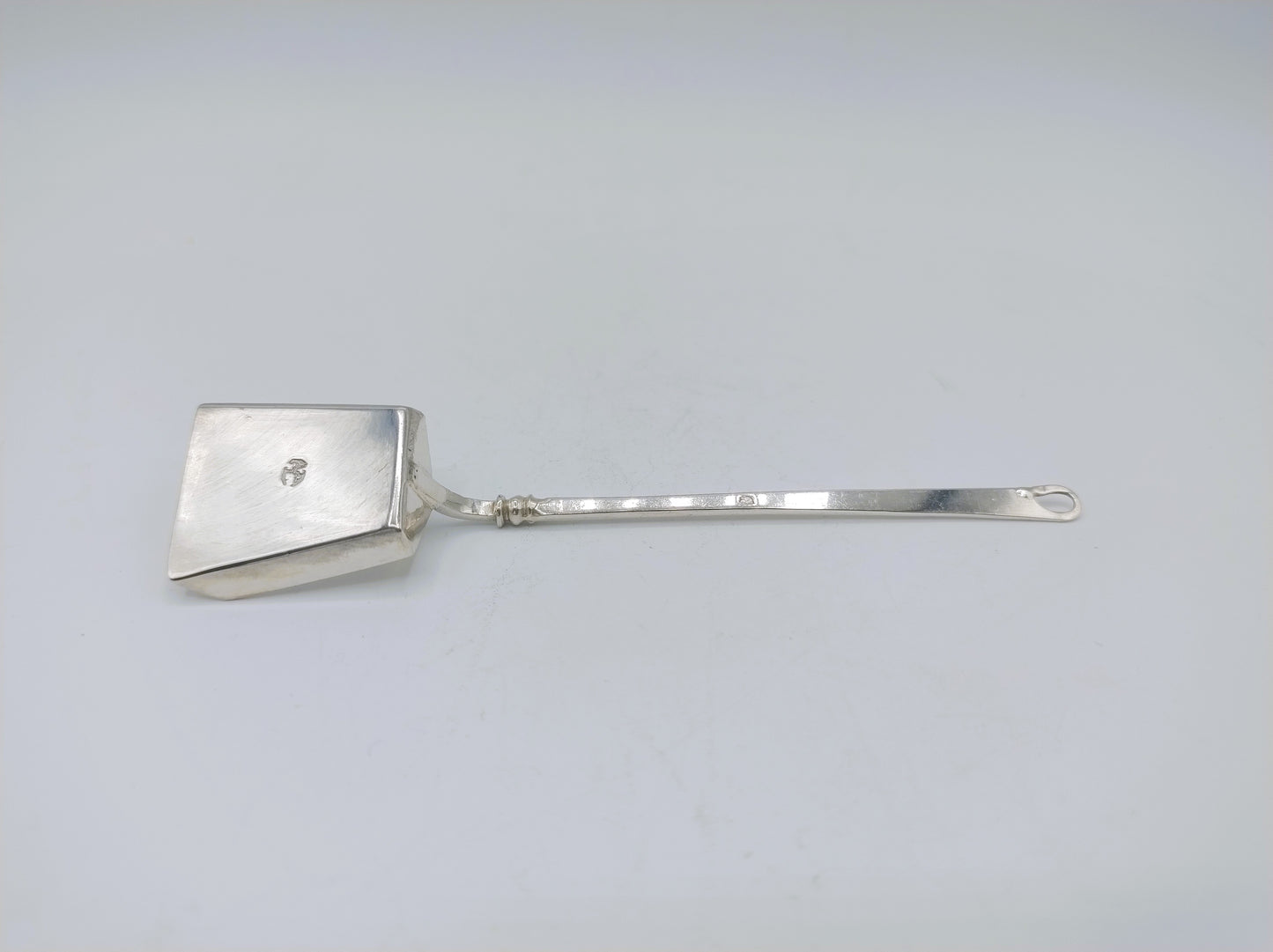 Silberne Miniatur-Kohlenschaufel, Meister Weintraube, Amsterdam, ca. 1670