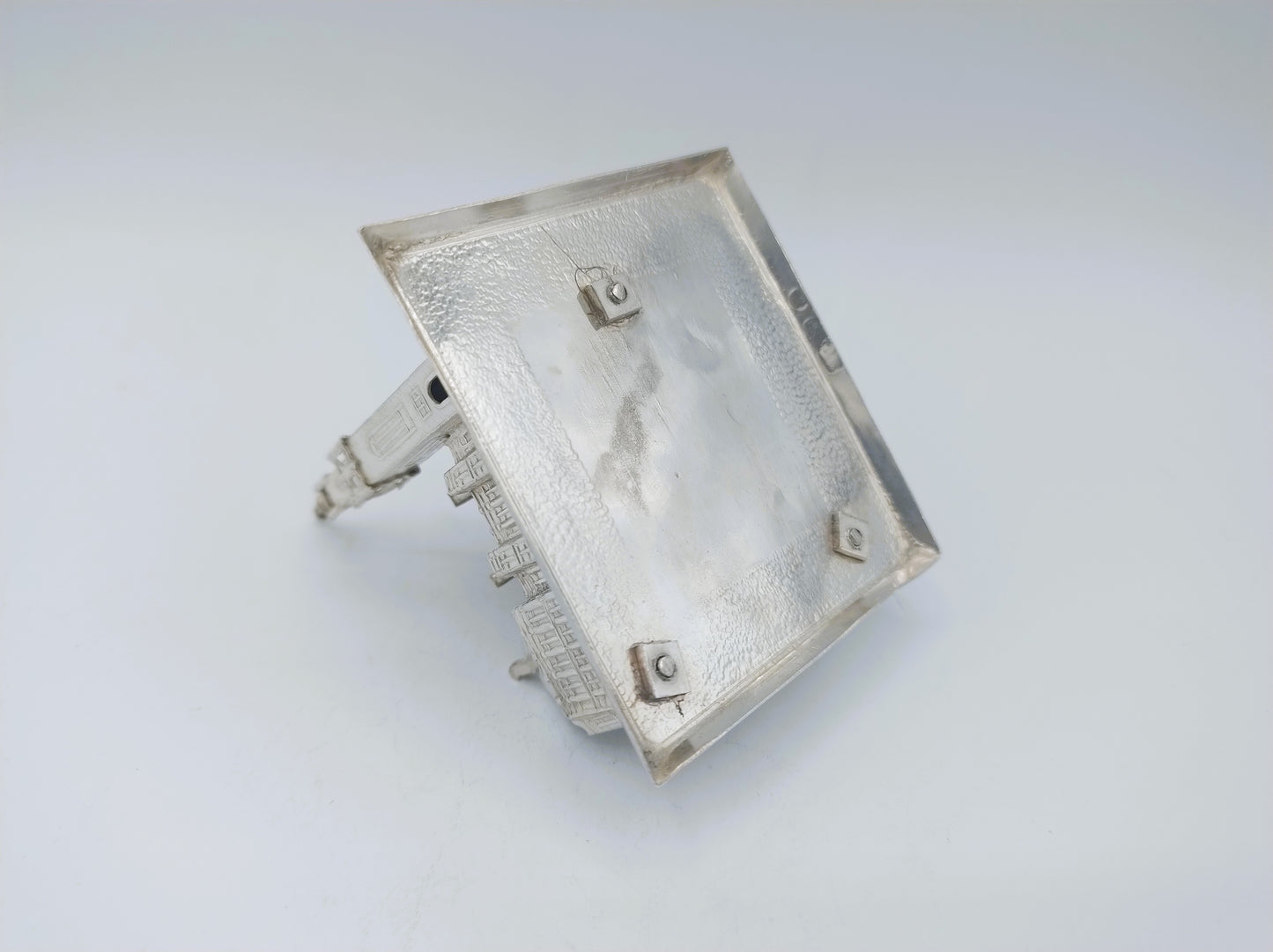 Zilveren miniatuur vredespaleis den Haag, Y.T. van Erp, Leeuwarden, 1913