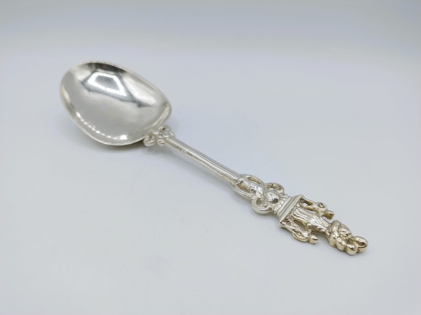 Zilveren geboortelepel, Moederliefde, G. van Velsen, Bolsward, ca. 1725