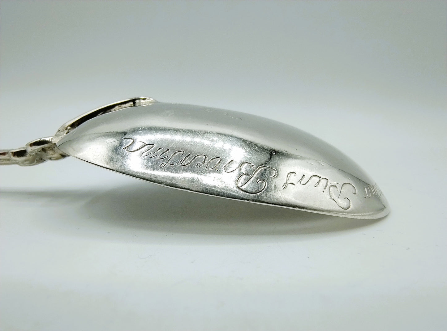 Zilveren geboortelepel, Moederliefde, G. van Velsen, Bolsward, ca. 1725