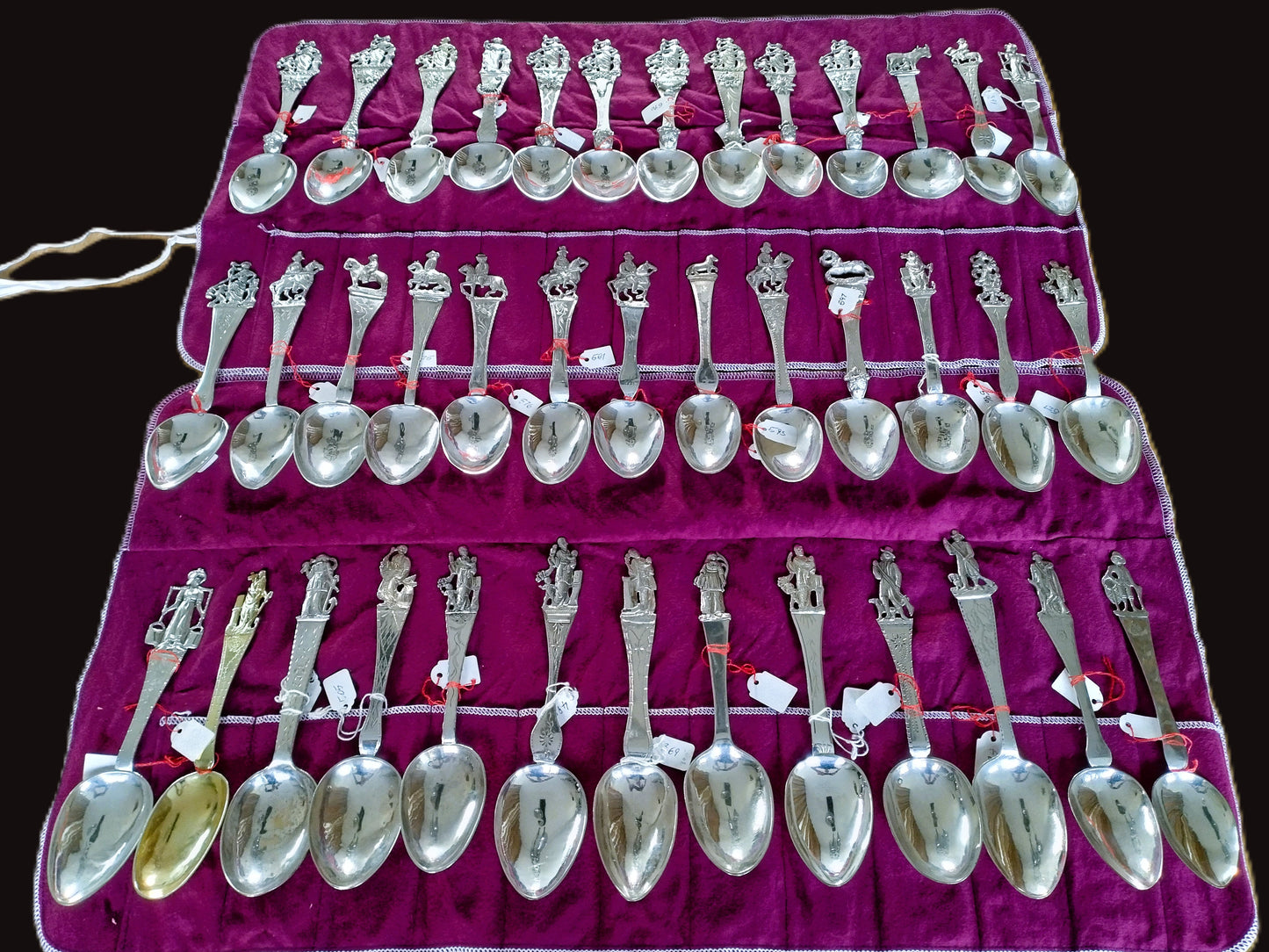 Unieke collectie met 39 Friese geboortelepels inclusief familiekronieken, 19e eeuws