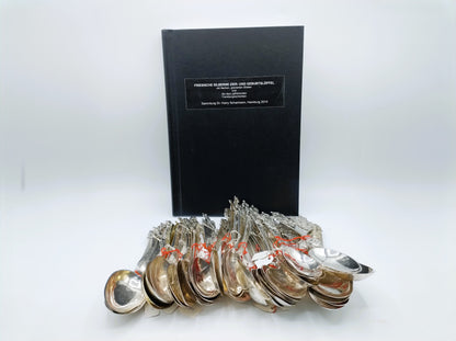 Unieke collectie met 39 Friese geboortelepels inclusief familiekronieken, 19e eeuws