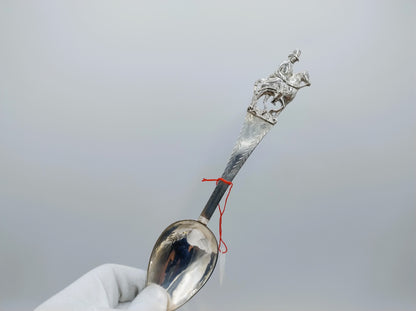 Unieke collectie met 39 Friese geboortelepels inclusief familiekronieken, 19e eeuws