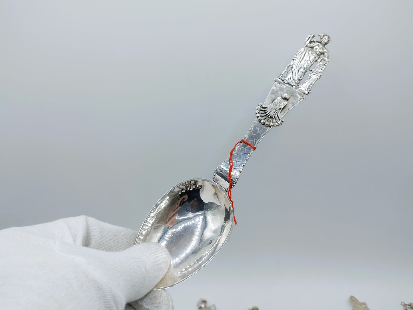 Unieke collectie met 39 Friese geboortelepels inclusief familiekronieken, 19e eeuws