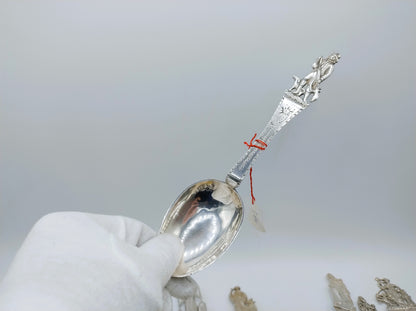 Unieke collectie met 39 Friese geboortelepels inclusief familiekronieken, 19e eeuws