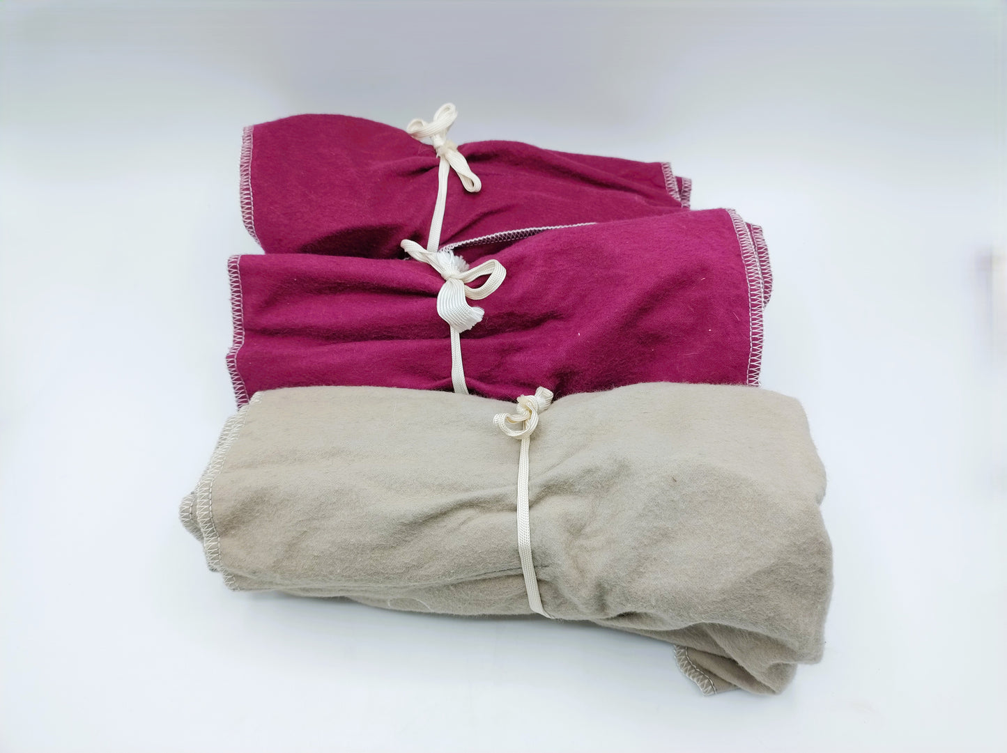 Unieke collectie met 39 Friese geboortelepels inclusief familiekronieken, 19e eeuws