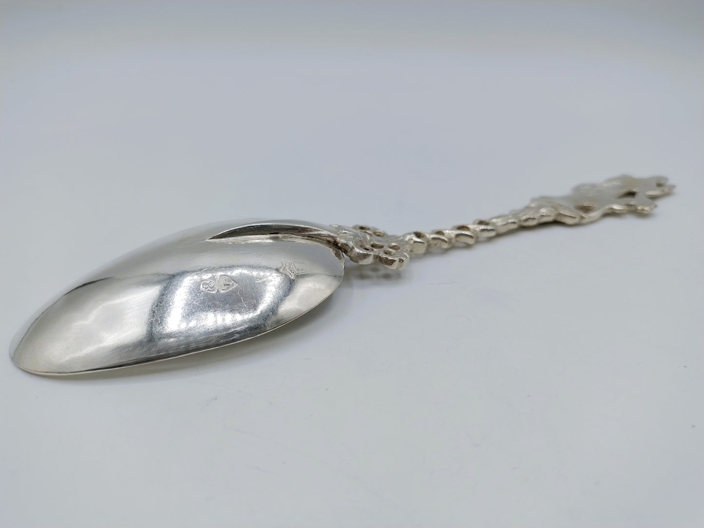 Zilveren gelegenheidslepel, Moederliefde, ca. 1880