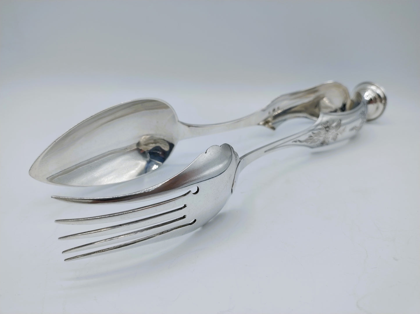 Silver salad servers, W. & C. Brick, Rotterdam, 1878