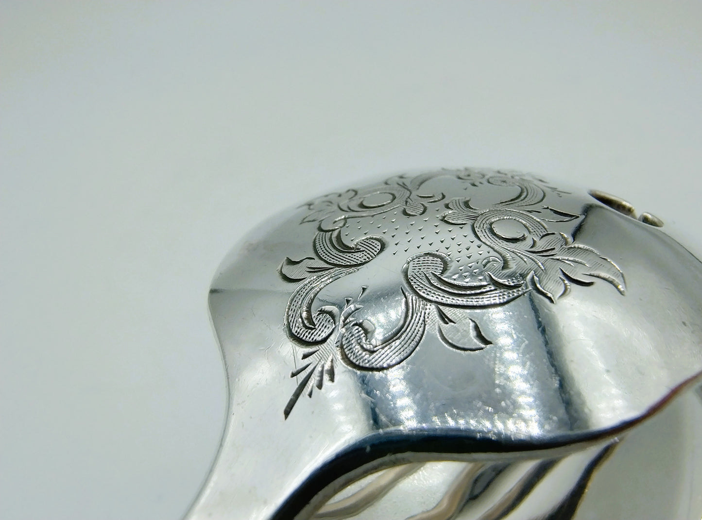 Silver salad tongs, Wed. Schouten & Zn, Amsterdam, 1869