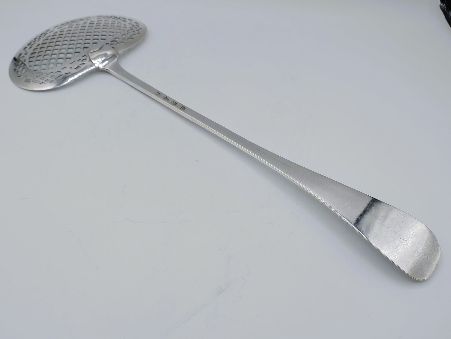 Silver fish slice, J. Coolhaas, Utrecht, 1762