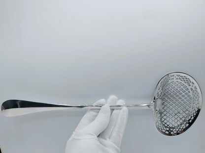 Silver fish slice, J. Coolhaas, Utrecht, 1762