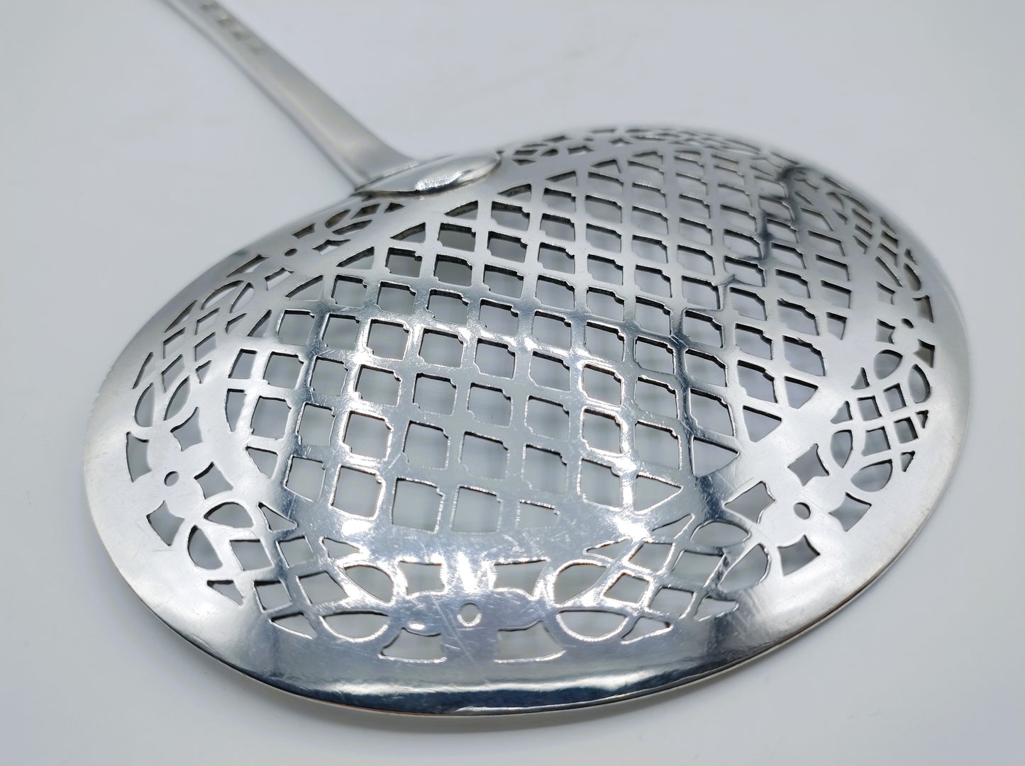 Silver fish slice, J. Coolhaas, Utrecht, 1762