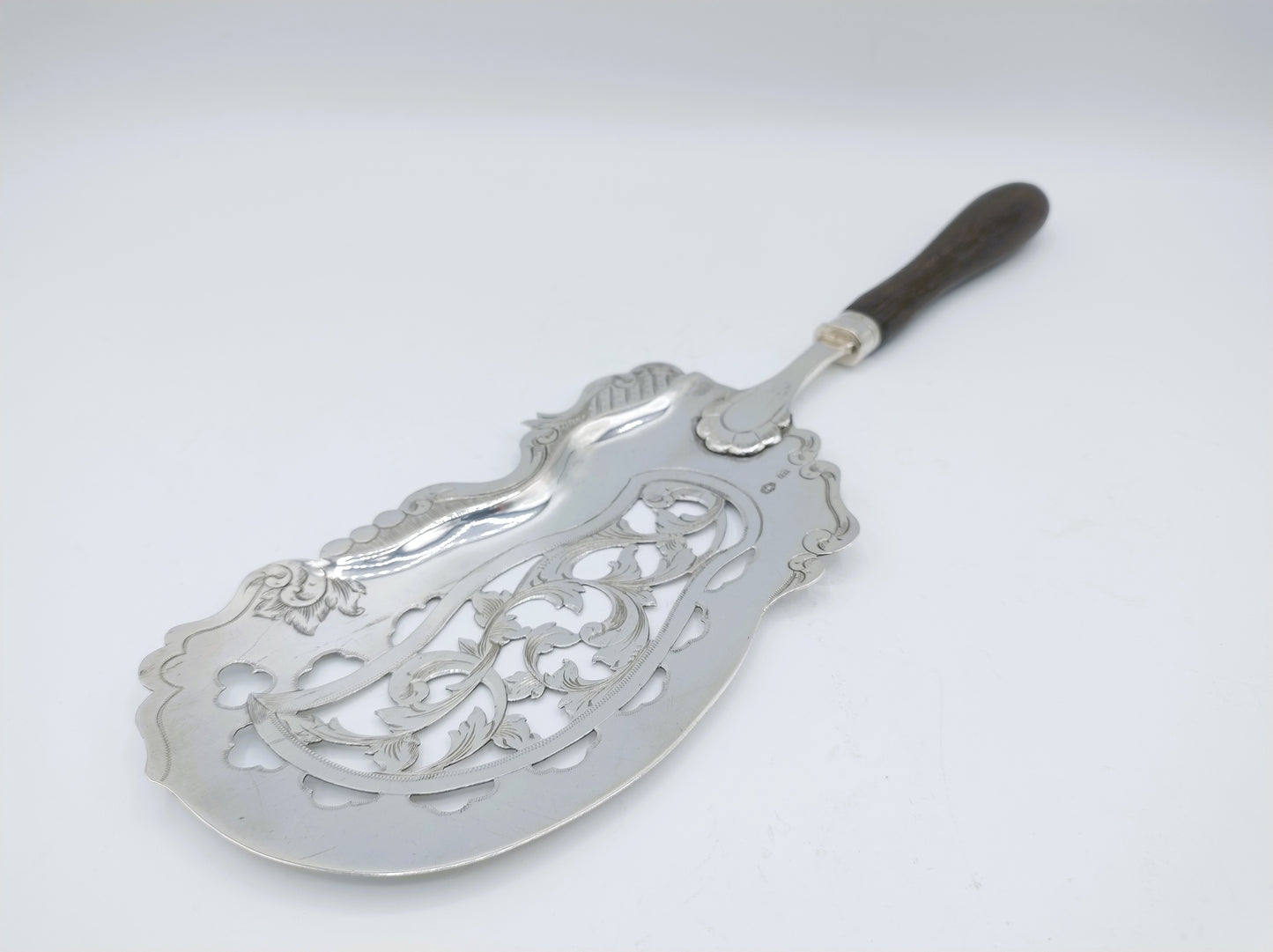 Silver fish slice, G. Grevink, Amsterdam, 1858