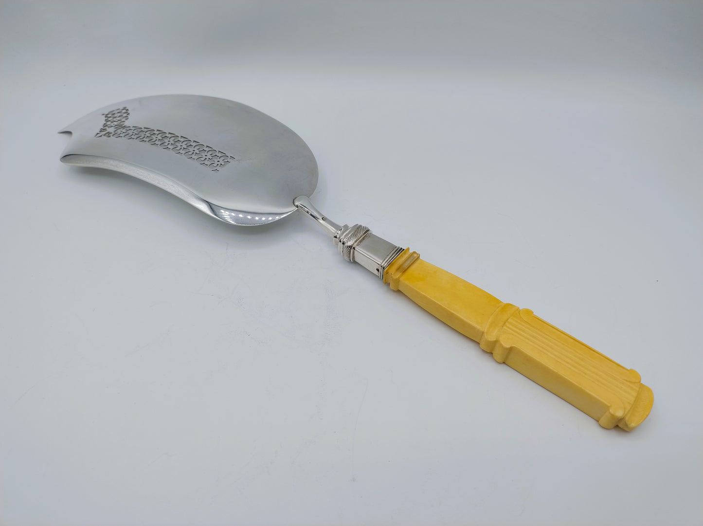 Silver fish slice, J. Helweg, Amsterdam, 1835