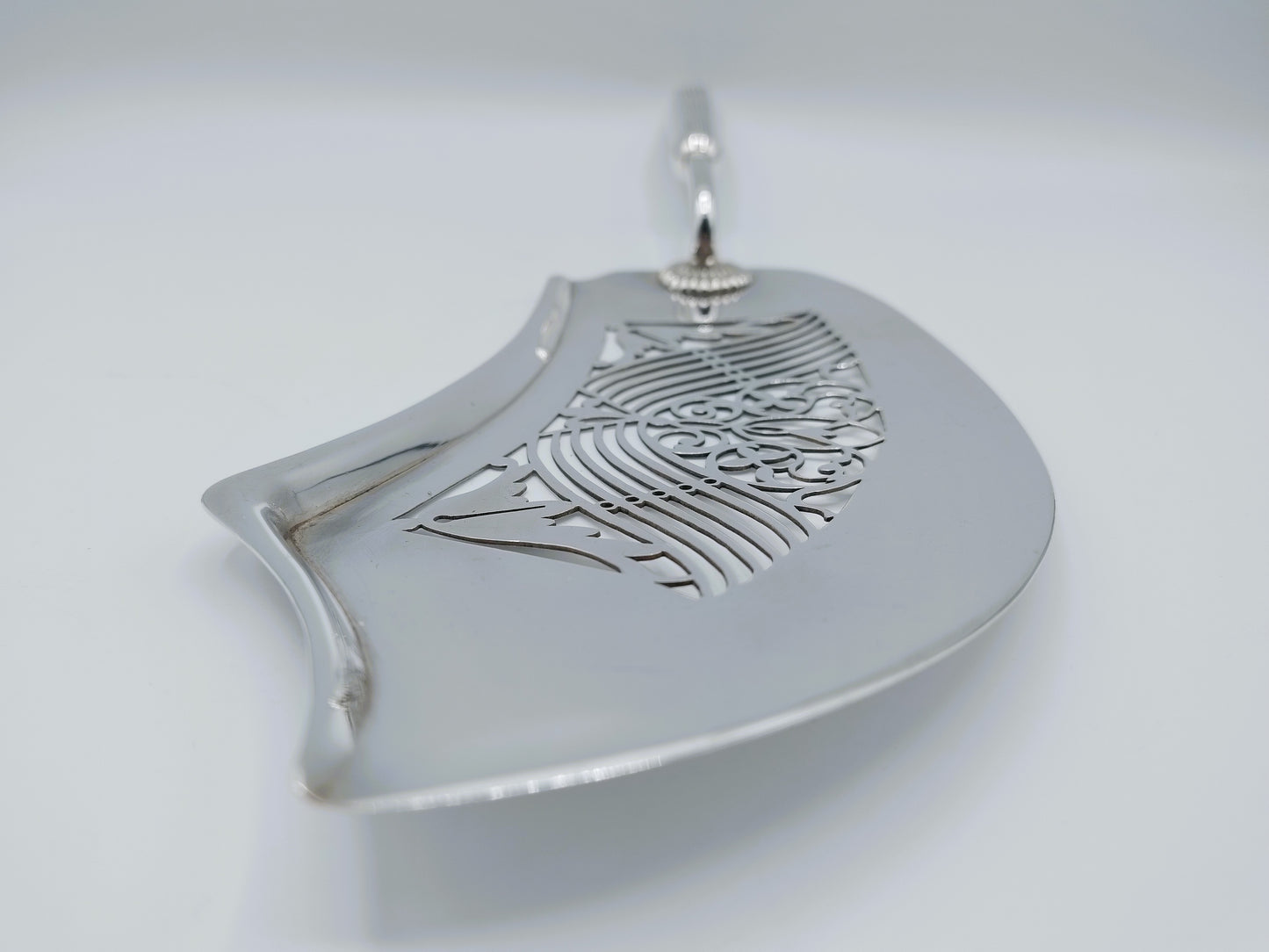 Silver fish slice, P.G. Petersen, Amsterdam, 1825