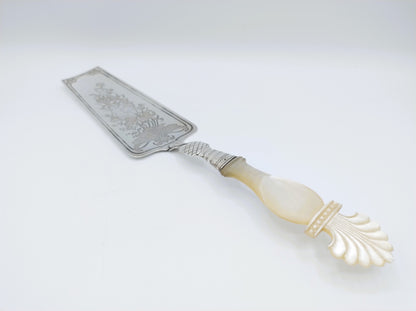 Silver cake server, J.H.A. Rudolphs, Altona, c. 1850