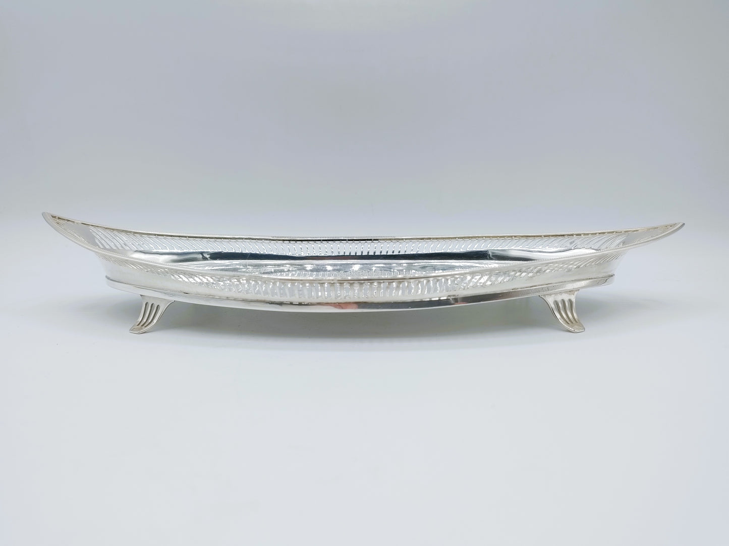 Silver oval dish, J. de Pater, Rotterdam, 1814