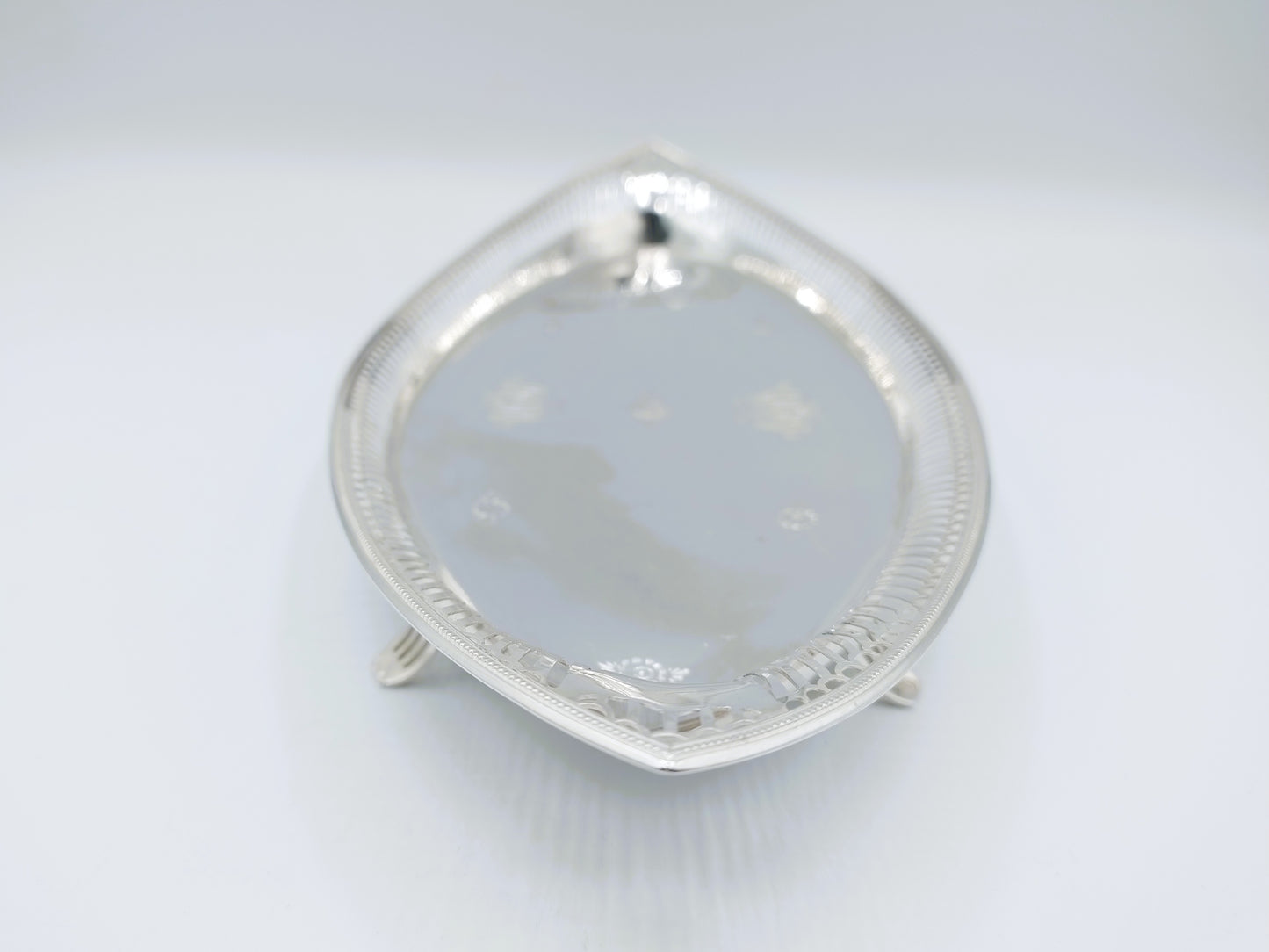 Silver oval dish, J. de Pater, Rotterdam, 1814