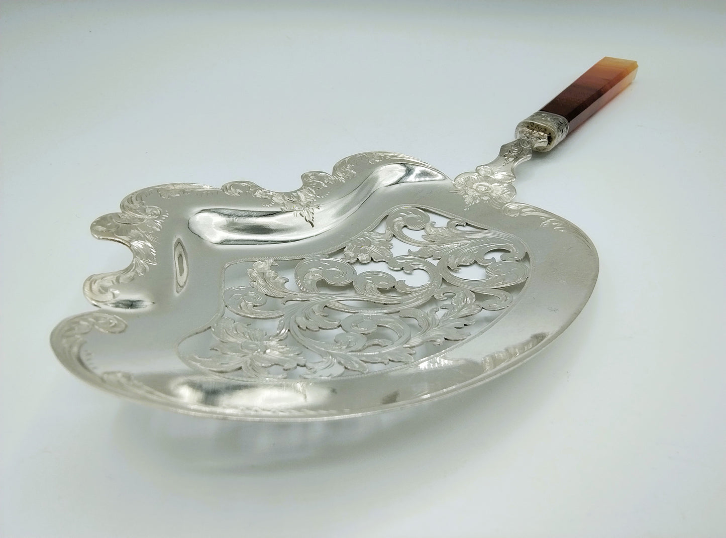 Silver fish slice, Lintveld & Zn, Amsterdam, 1864