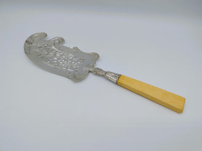 Silver fish slice, J.H. Schouten, Amsterdam, 1849