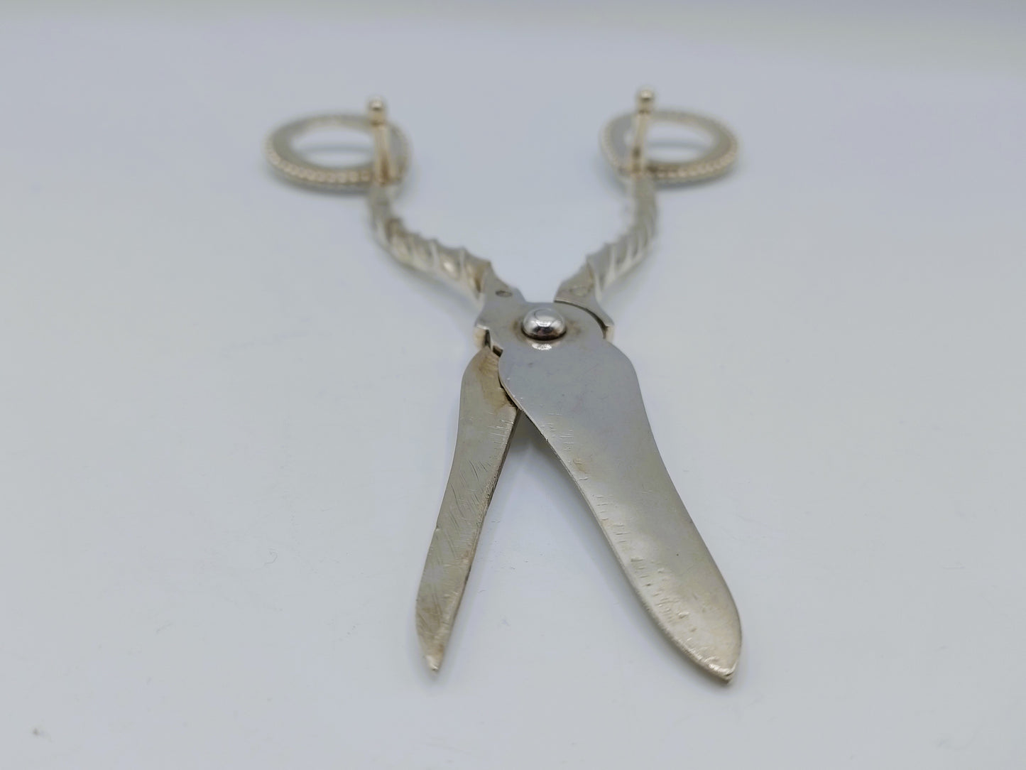Silver grape scissors, J.M. van Kempen en Zn, Voorschoten, 1888