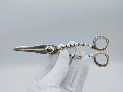 Silver grape scissors, J.M. van Kempen en Zn, Voorschoten, 1888