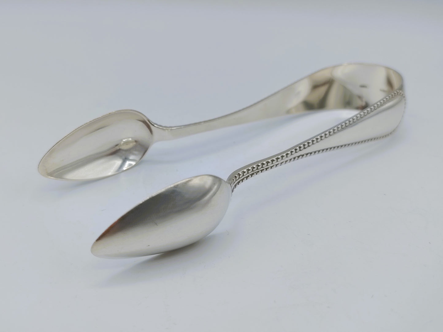 Silver sugar tongs, by Kempen & Son, Voorschoten, c. 1880