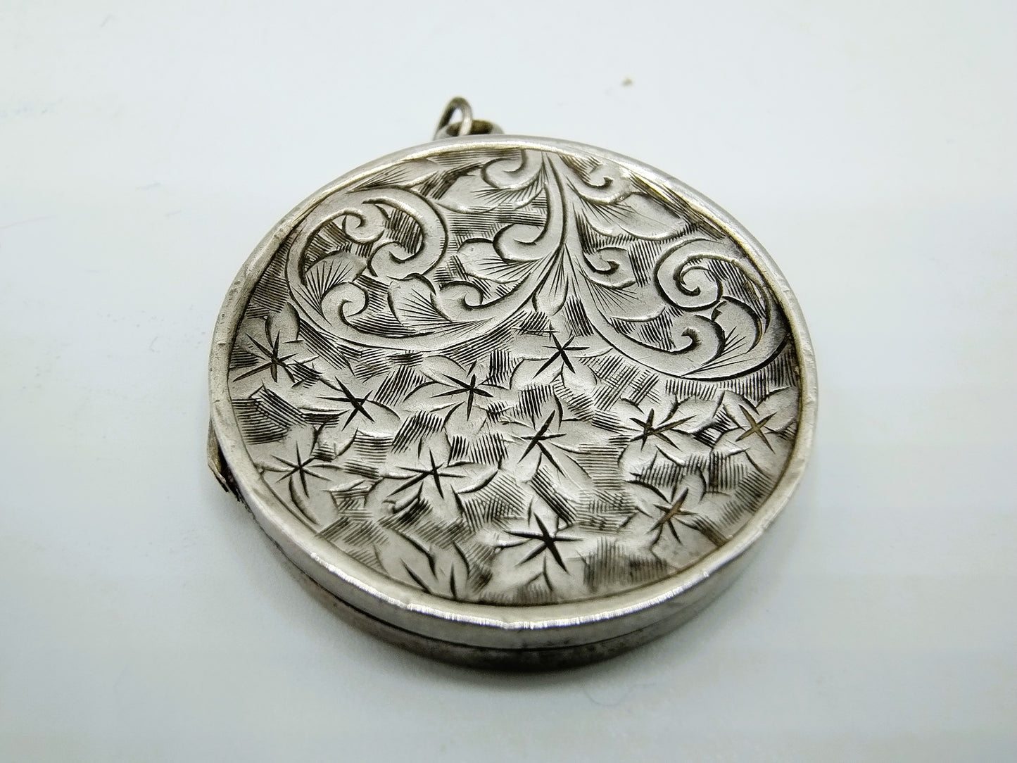 Silver locket pendant A.E. Jenkins, Birmingham, 1905