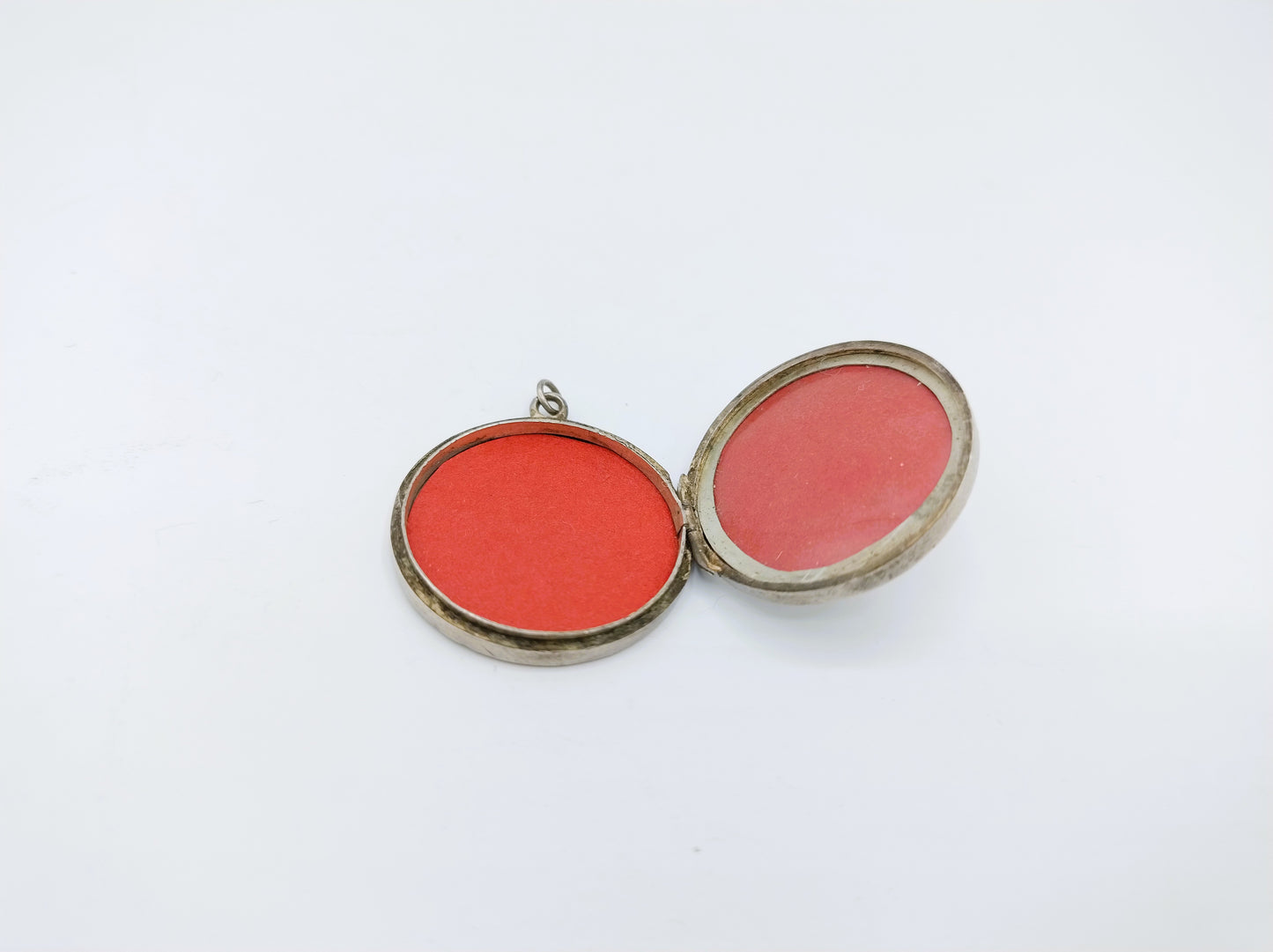 Silver locket pendant A.E. Jenkins, Birmingham, 1905