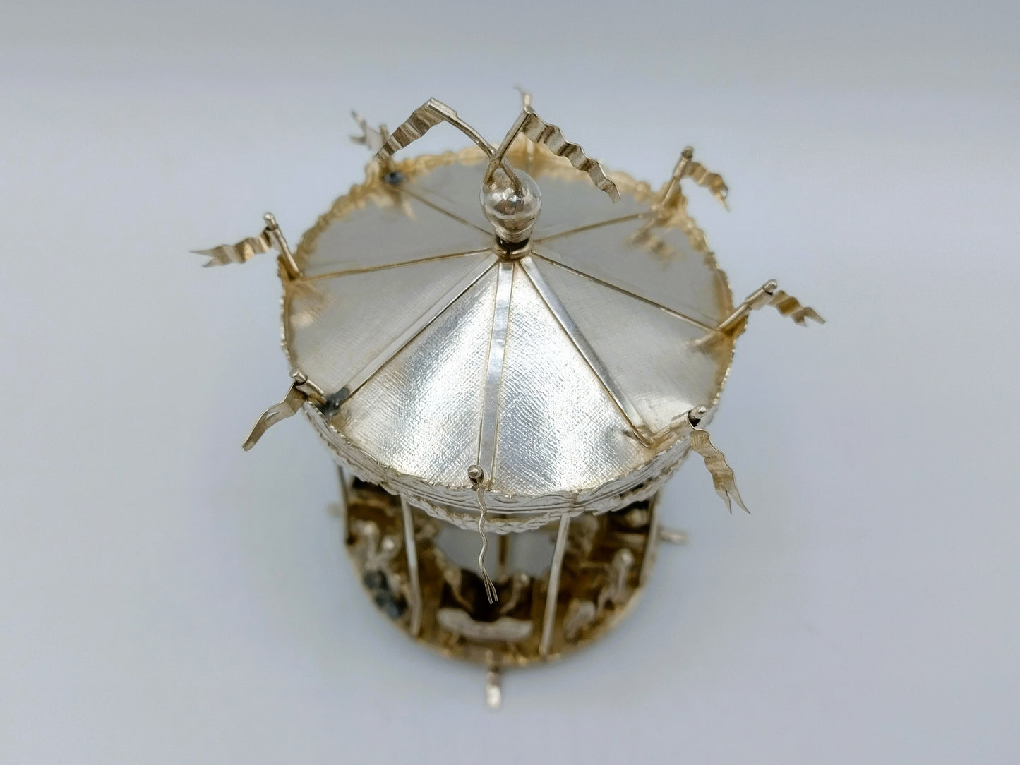 Zilveren miniatuur draaimolen, J. van Dijk, Hoorn, 1909