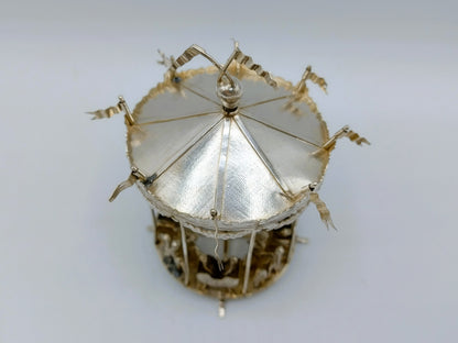Zilveren miniatuur draaimolen, J. van Dijk, Hoorn, 1909