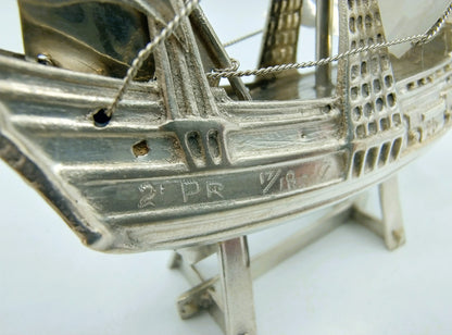 Zilveren miniatuur VOC schip 'de halve Maen', Zaanlandse Zilversmederij, 1926
