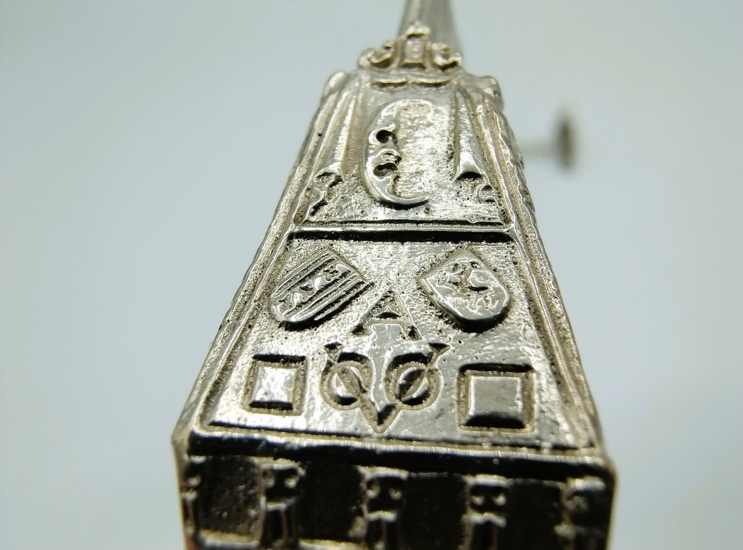 Zilveren miniatuur VOC schip 'de halve Maen', Zaanlandse Zilversmederij, 1926