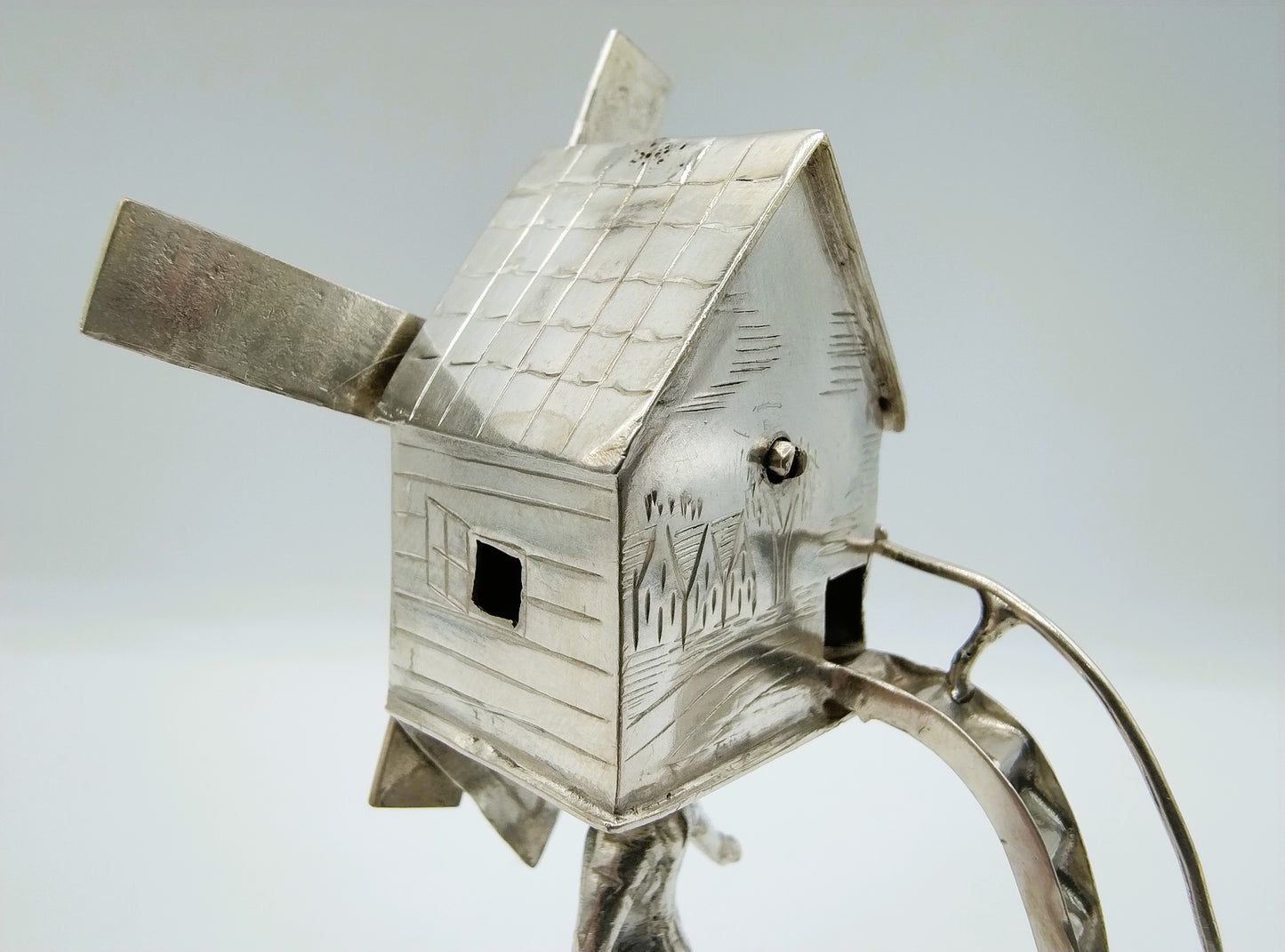 Zilveren miniatuur molenbeker, Alkmaar, 1911