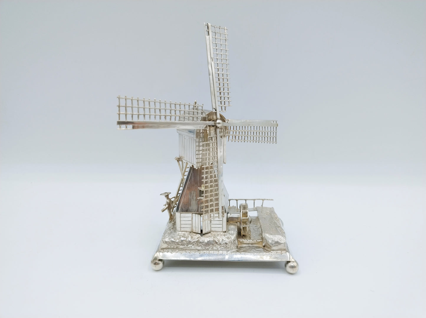 Zilveren miniatuur molen, J. van Straten & Co,  Hoorn, 1910
