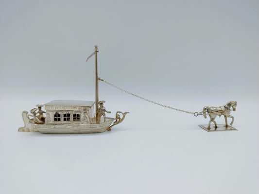Zilveren miniatuur trekschuit met paard, Alkmaar, 1905