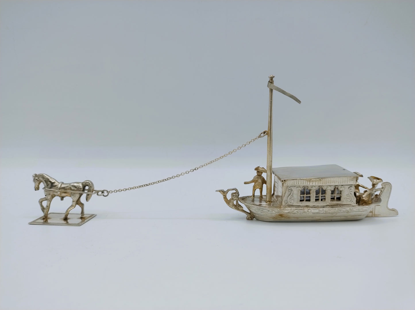Zilveren miniatuur trekschuit met paard, Alkmaar, 1905