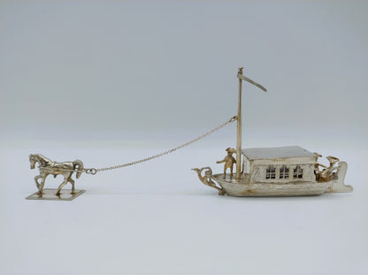 Zilveren miniatuur trekschuit met paard, Alkmaar, 1905