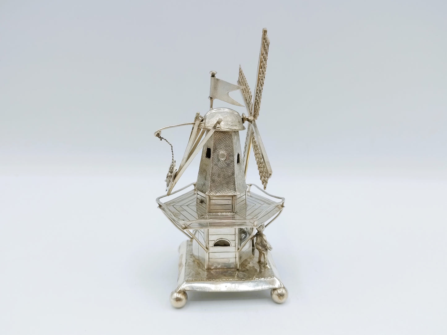 Zilveren miniatuur molen, J. van Straten,  Hoorn, 1900