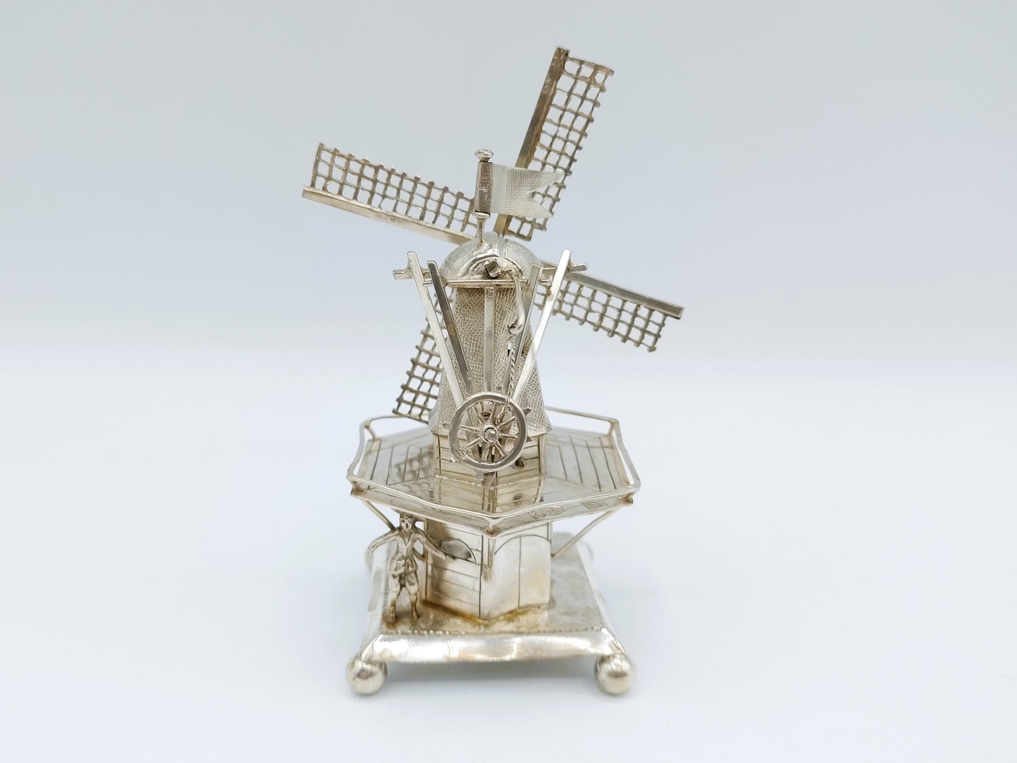 Zilveren miniatuur molen, J. van Straten,  Hoorn, 1900
