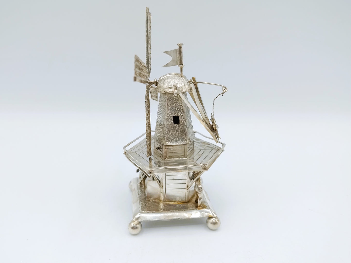 Zilveren miniatuur molen, J. van Straten,  Hoorn, 1900