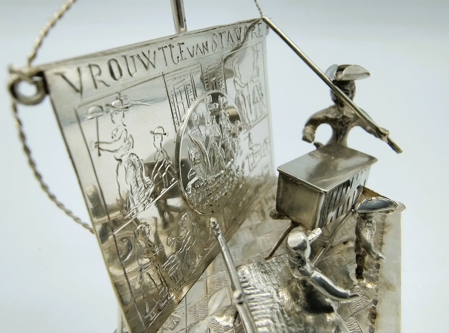 Zilveren miniatuur 'Vrouwtje van Stavoren', J. van Straten & Co, Hoorn, 1900
